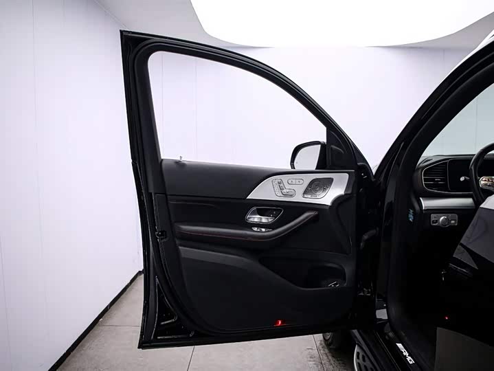 Фото 11 - Mercedes-Benz GLE-Class AMG