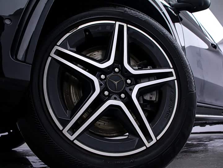 Фото 16 - Mercedes-Benz GLE-Class AMG