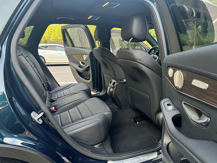 Фото 11 - Mercedes-Benz GLC-Class