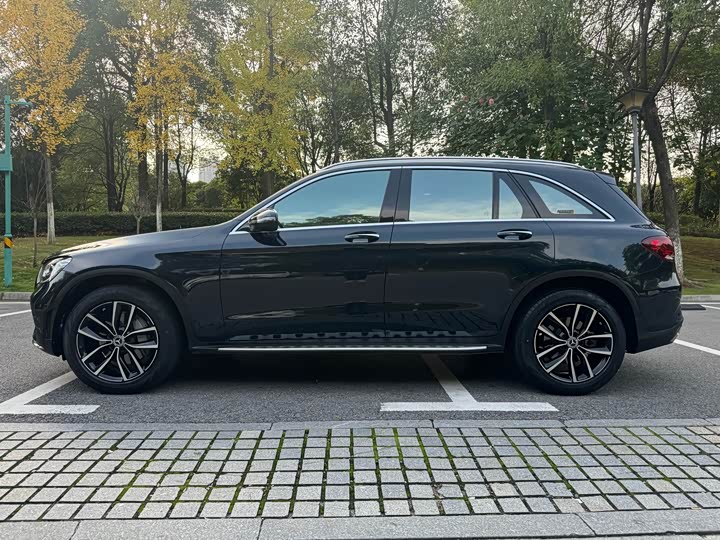 Фото 13 - Mercedes-Benz GLC-Class