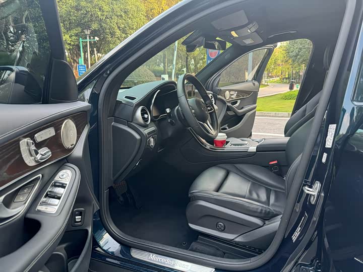 Фото 6 - Mercedes-Benz GLC-Class