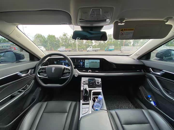 Фото 4 - Bestune B70