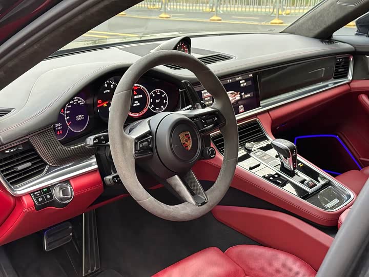 Фото 6 - Porsche Panamera