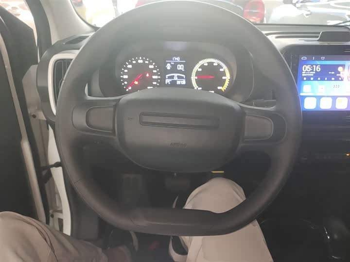 Фото 11 - Roewe Clever