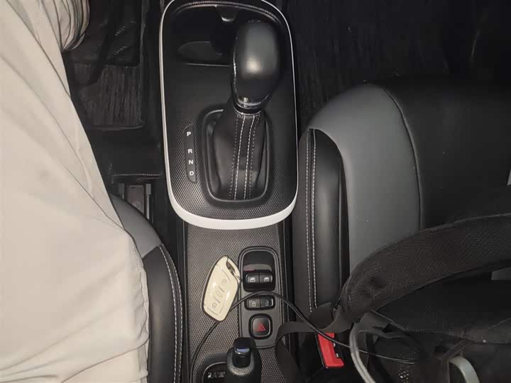 Фото 14 - Roewe Clever