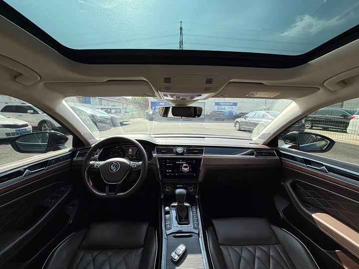 Фото 4 - Volkswagen Phideon