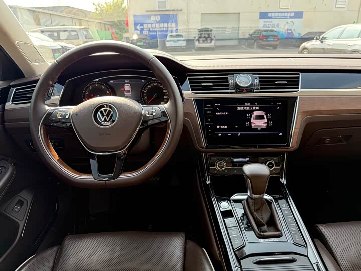 Фото 5 - Volkswagen Phideon