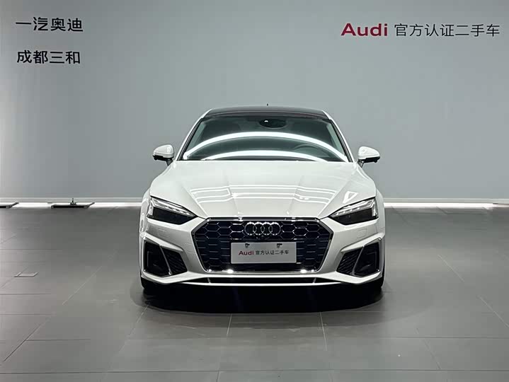 Фото 2 - Audi A5