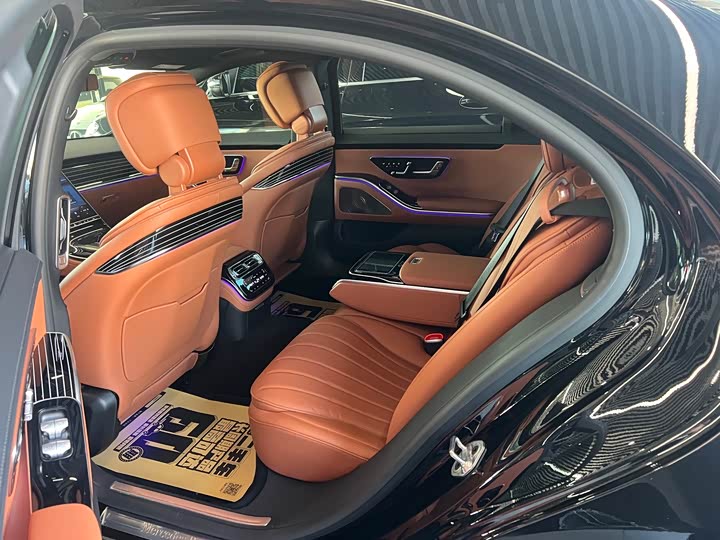 Фото 11 - Mercedes-Benz S-Class