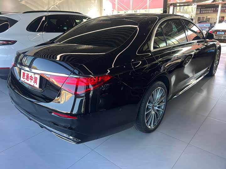 Фото 4 - Mercedes-Benz S-Class