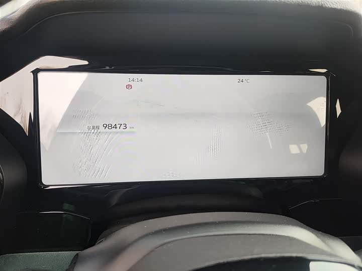 Фото 12 - Geely Monjaro