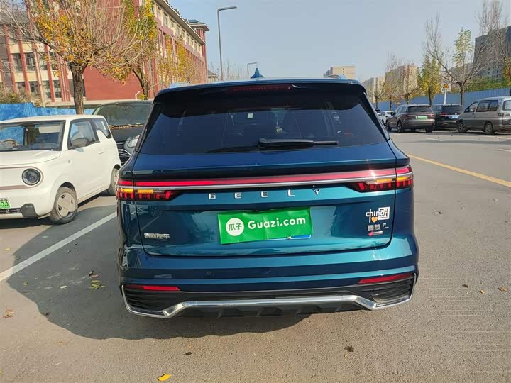 Фото 6 - Geely Monjaro