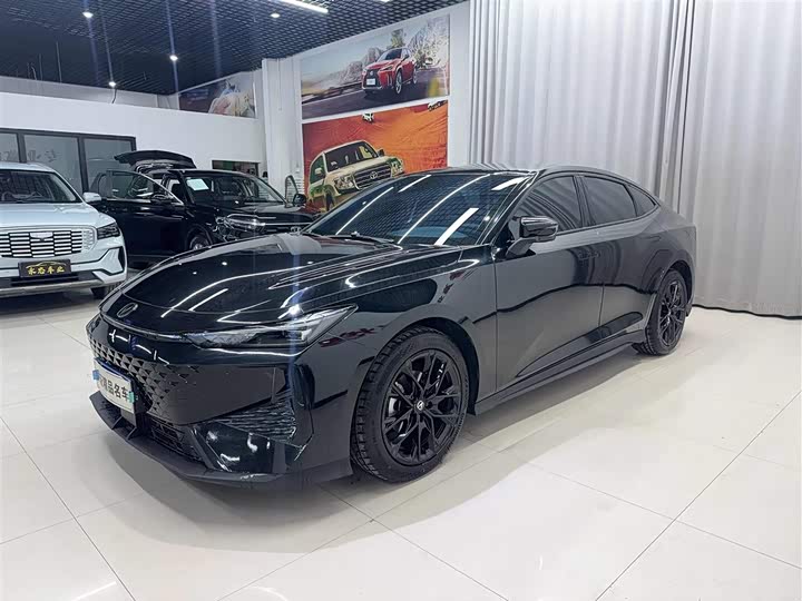 Фото 1 - Changan UNI-V