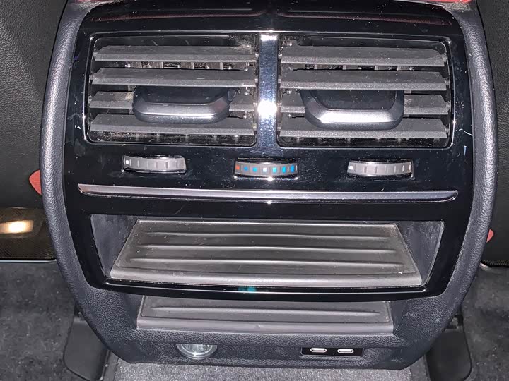 Фото 12 - BMW 5 Series