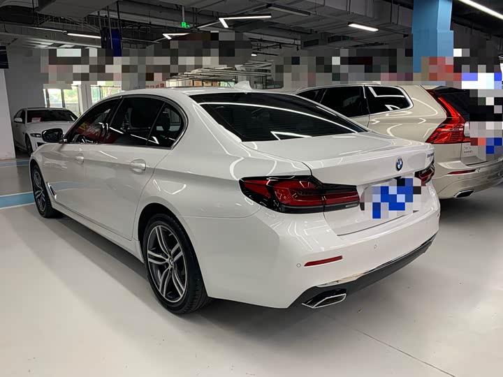 Фото 21 - BMW 5 Series