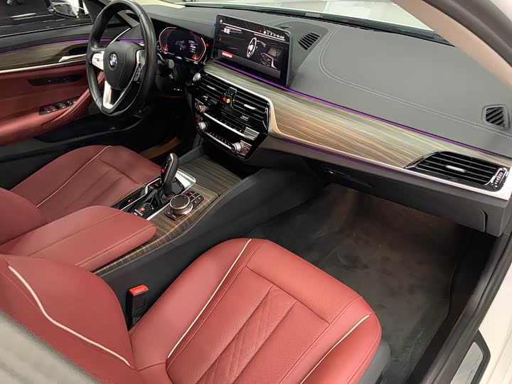 Фото 4 - BMW 5 Series