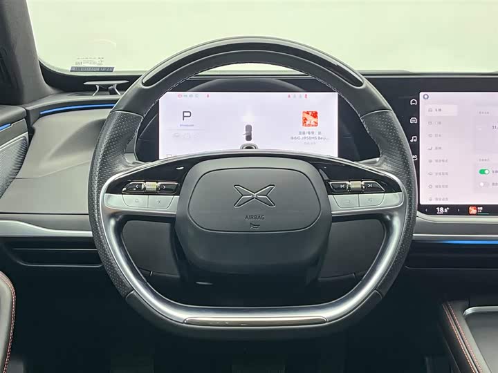 Фото 23 - XPeng P7