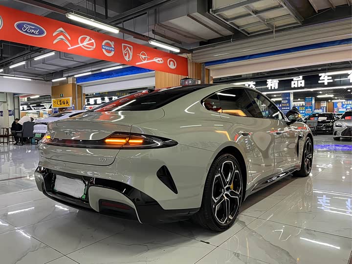 Фото 5 - Xiaomi SU7