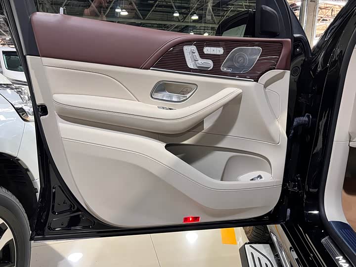 Фото 5 - Mercedes-Benz Maybach GLS