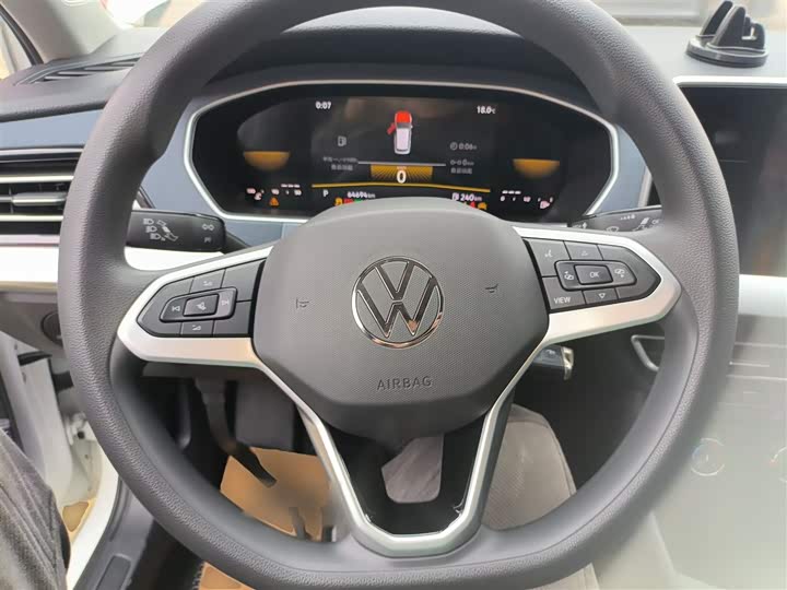 Фото 11 - Volkswagen Lavida