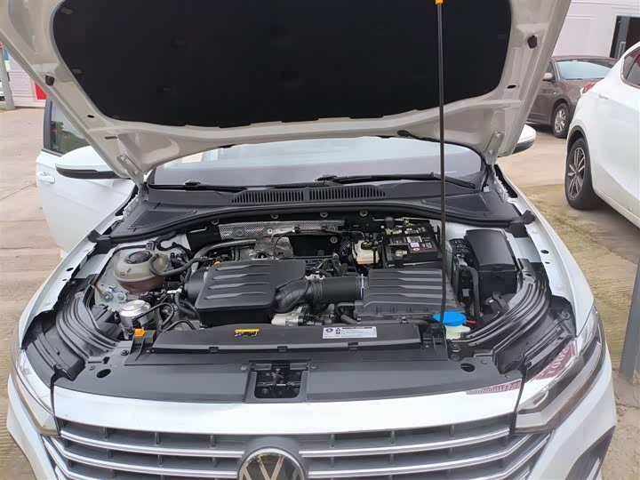 Фото 20 - Volkswagen Lavida