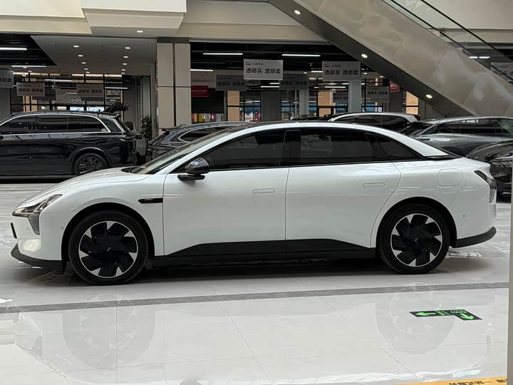 Фото 5 - XPeng Mona M03