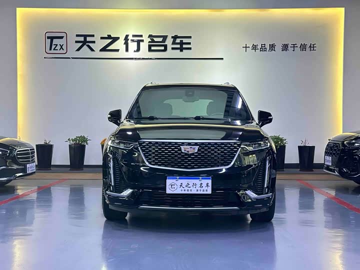 Фото 2 - Cadillac XT6