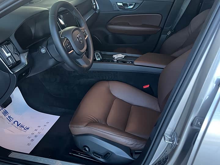 Фото 7 - Volvo S60