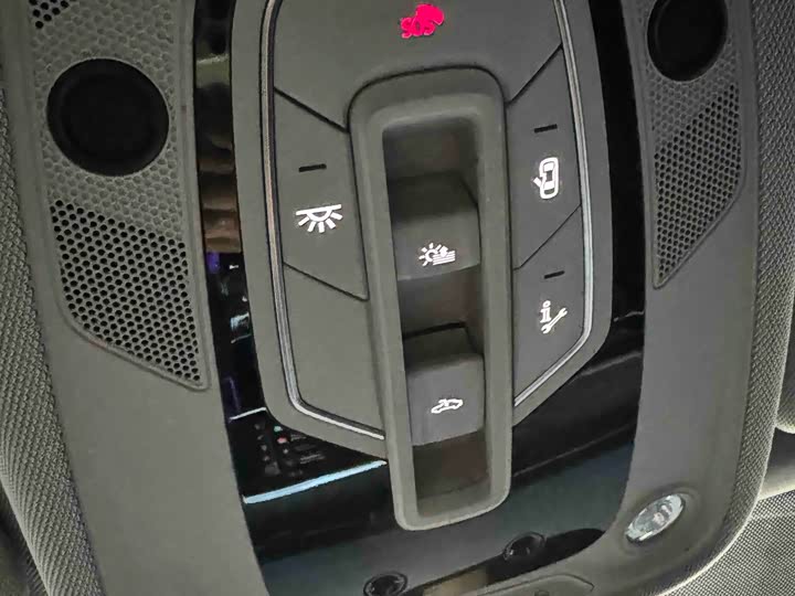 Фото 20 - Audi A6L