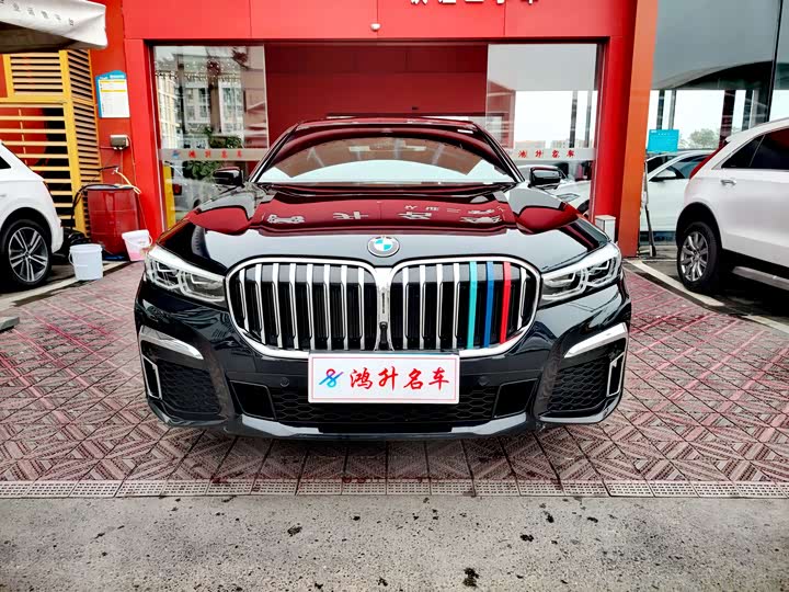 Фото 2 - BMW 7 Series