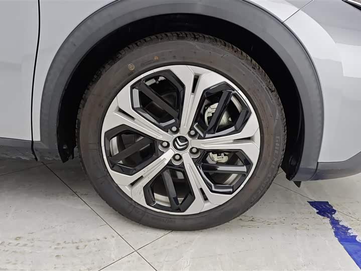 Фото 6 - Citroen C5 X