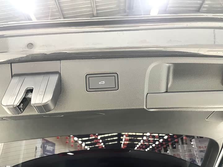 Фото 16 - Volkswagen Tayron