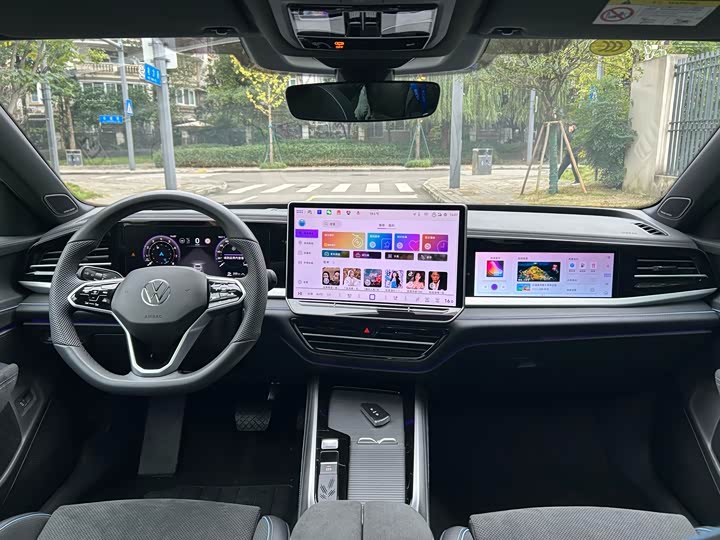 Фото 16 - Volkswagen Passat