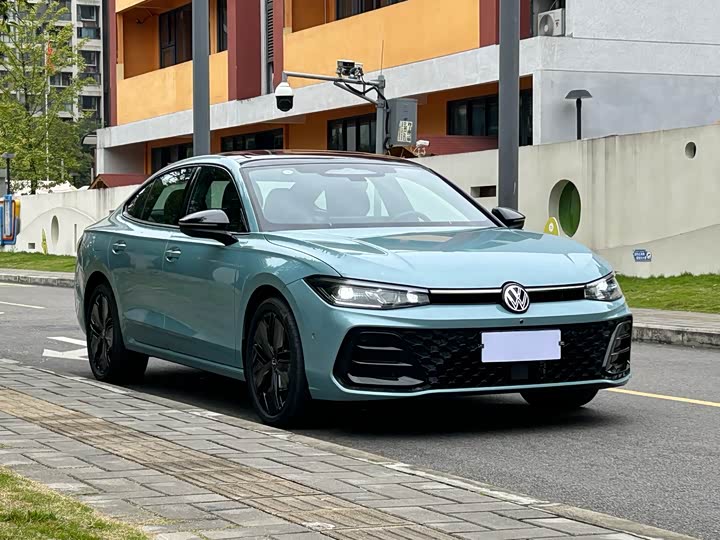 Фото 3 - Volkswagen Passat