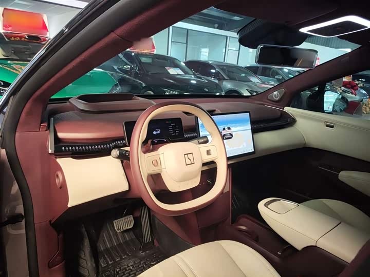 Фото 10 - Zeekr X