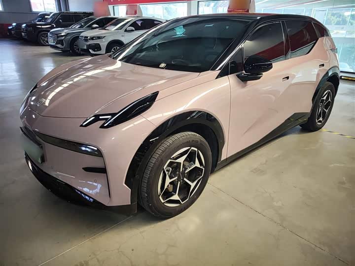 Фото 2 - Zeekr X