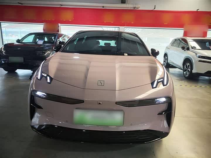 Фото 3 - Zeekr X