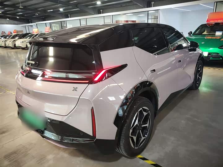 Фото 7 - Zeekr X