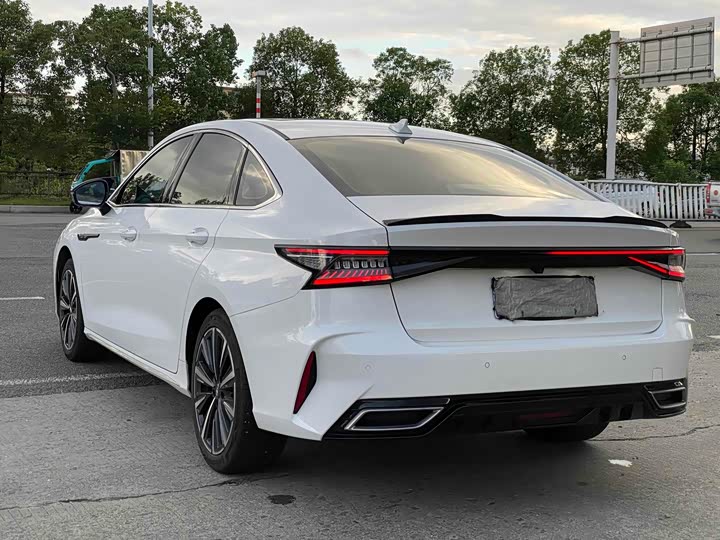 Фото 7 - Chery Arrizo 8