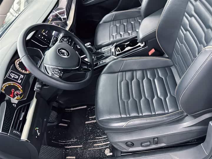 Фото 2 - Volkswagen Passat