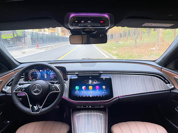 Фото 9 - Mercedes-Benz E-Class