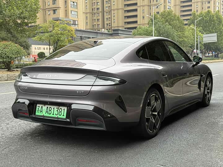 Фото 17 - Xiaomi SU7