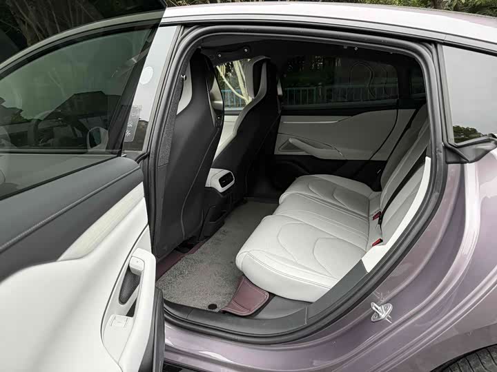 Фото 5 - Xiaomi SU7