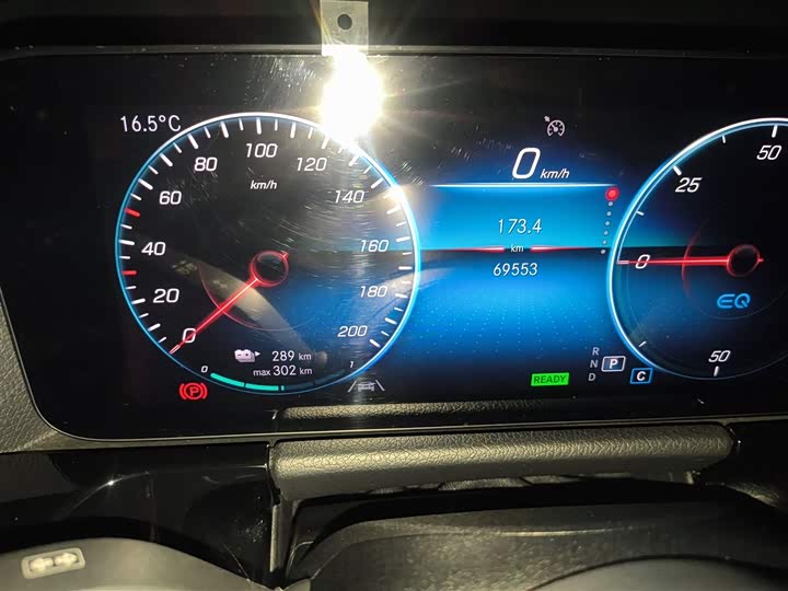 Фото 14 - Mercedes-Benz EQA