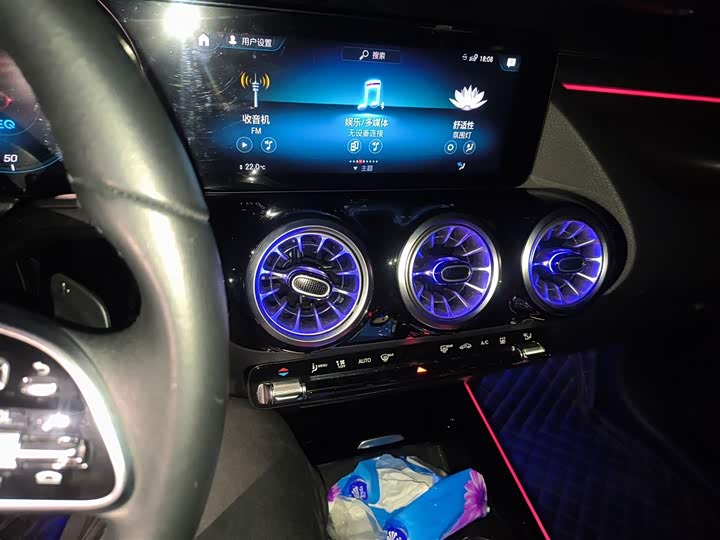 Фото 15 - Mercedes-Benz EQA