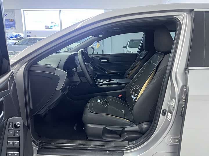 Фото 17 - Toyota Avalon