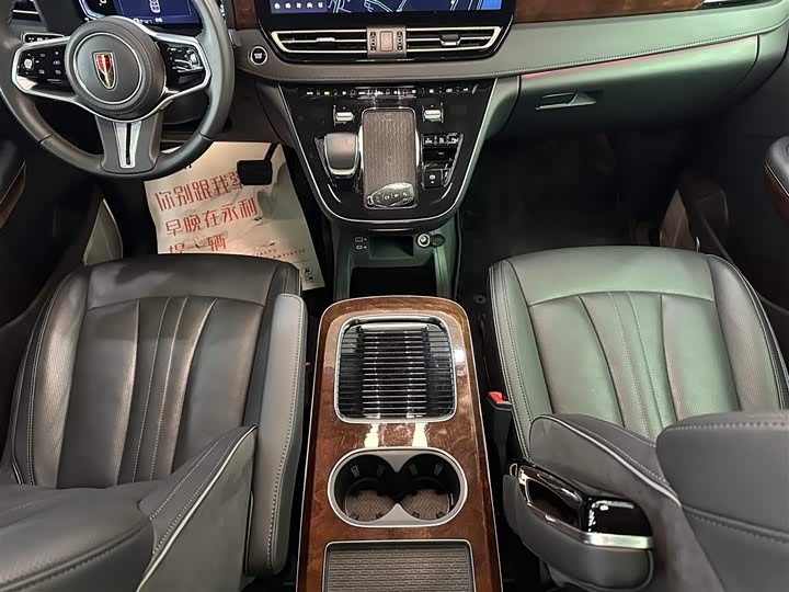 Фото 12 - Hongqi HQ9 Hybrid