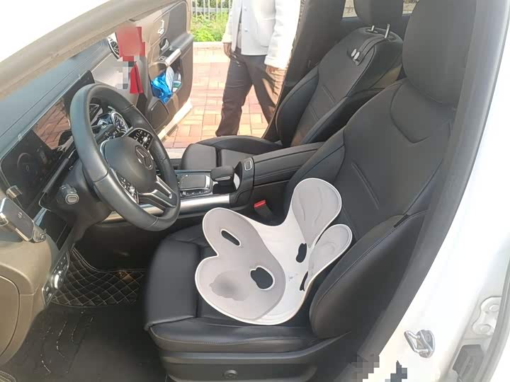 Фото 8 - Mercedes-Benz GLA-Class