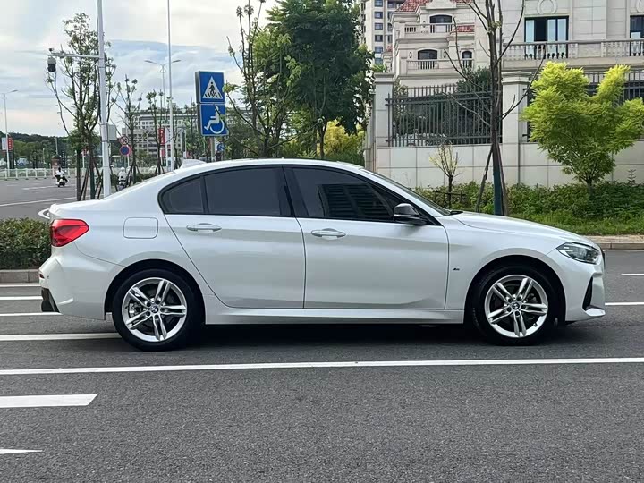 Фото 8 - BMW 1 Series