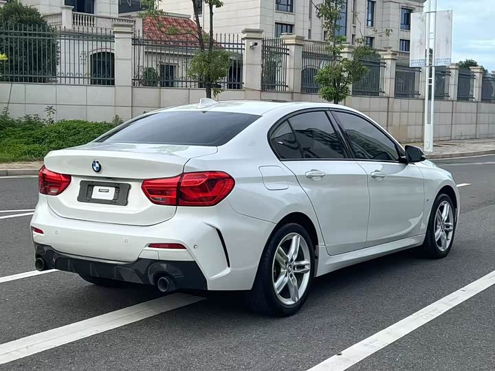 Фото 9 - BMW 1 Series